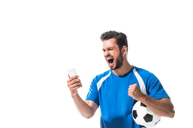 Kỹ Thuật Đá Bóng Bằng Mu Bàn Chân: Bí Quyết Của Các Vận Động Viên Chuyên Nghiệp